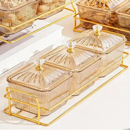 Luxurious Amber Snack Storage Set – 3 Square Plastic Containers with Lids, Gold – Elegant Organizer for Nuts, Dried Fruits & More